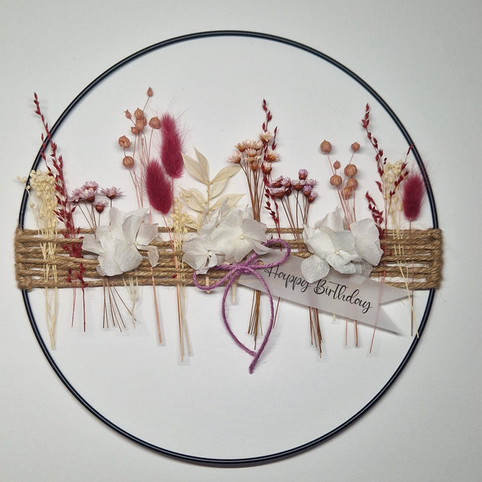 Metallring mit Trockenblumen hortensienpink